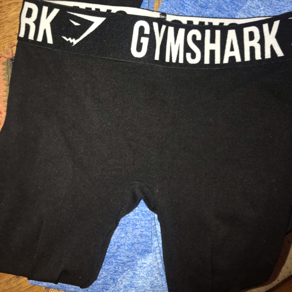 Xs gym shark leggings - black